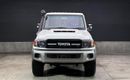 Toyota Land Cruiser Pick Up LC79 LX WINCH WIDE TYRES Toyota Land Cruiser pickup 2014 single cabin