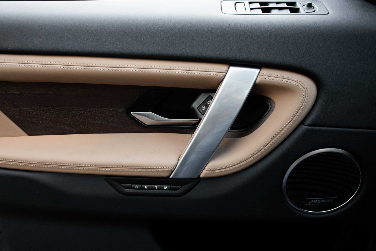 Land Rover Discovery Sport Discovery Sport Dynamic SE P250 | 3,232 P.M | 0% Downpayment | Amazing Condition!