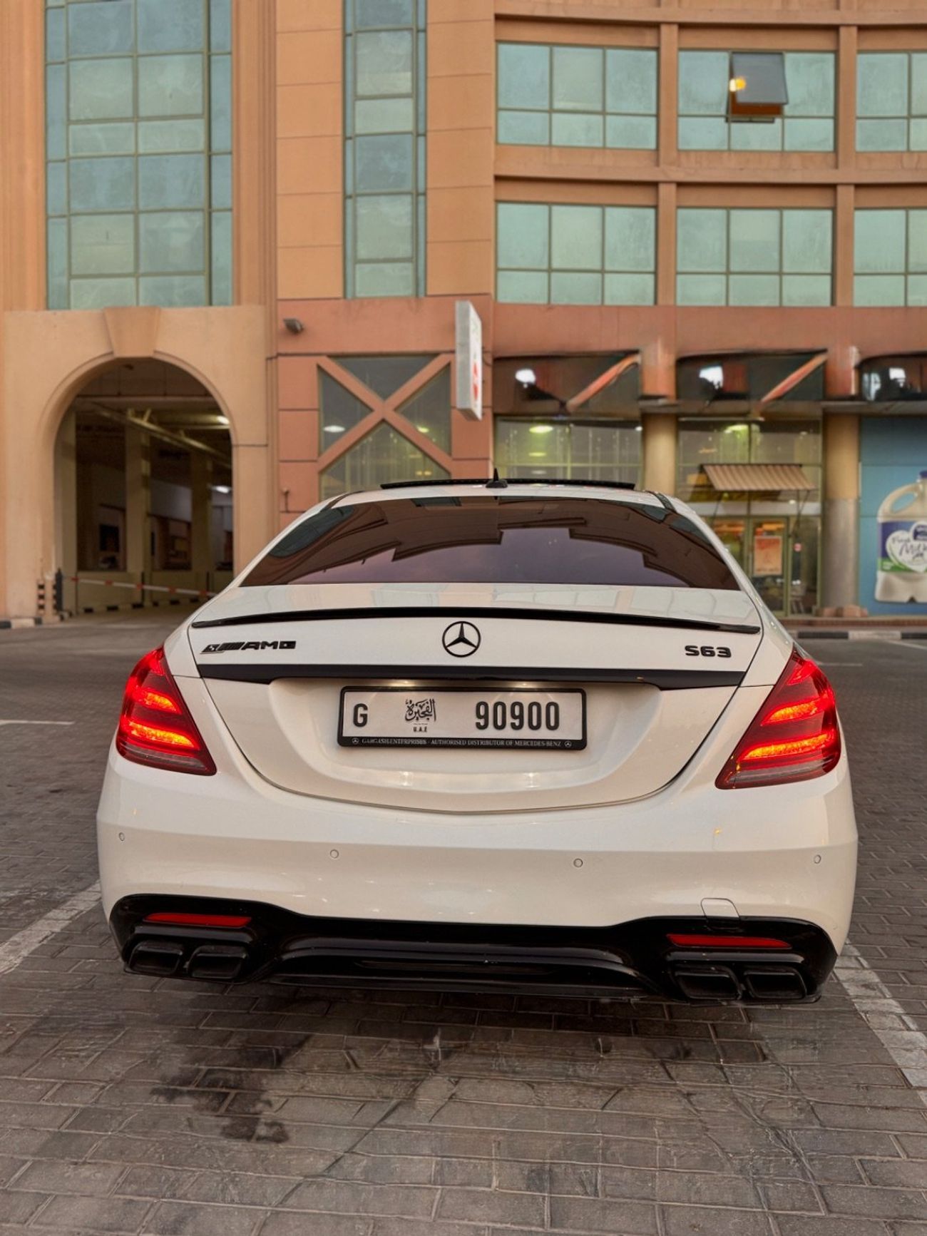 Mercedes-Benz S 63 AMG Std 5.5L