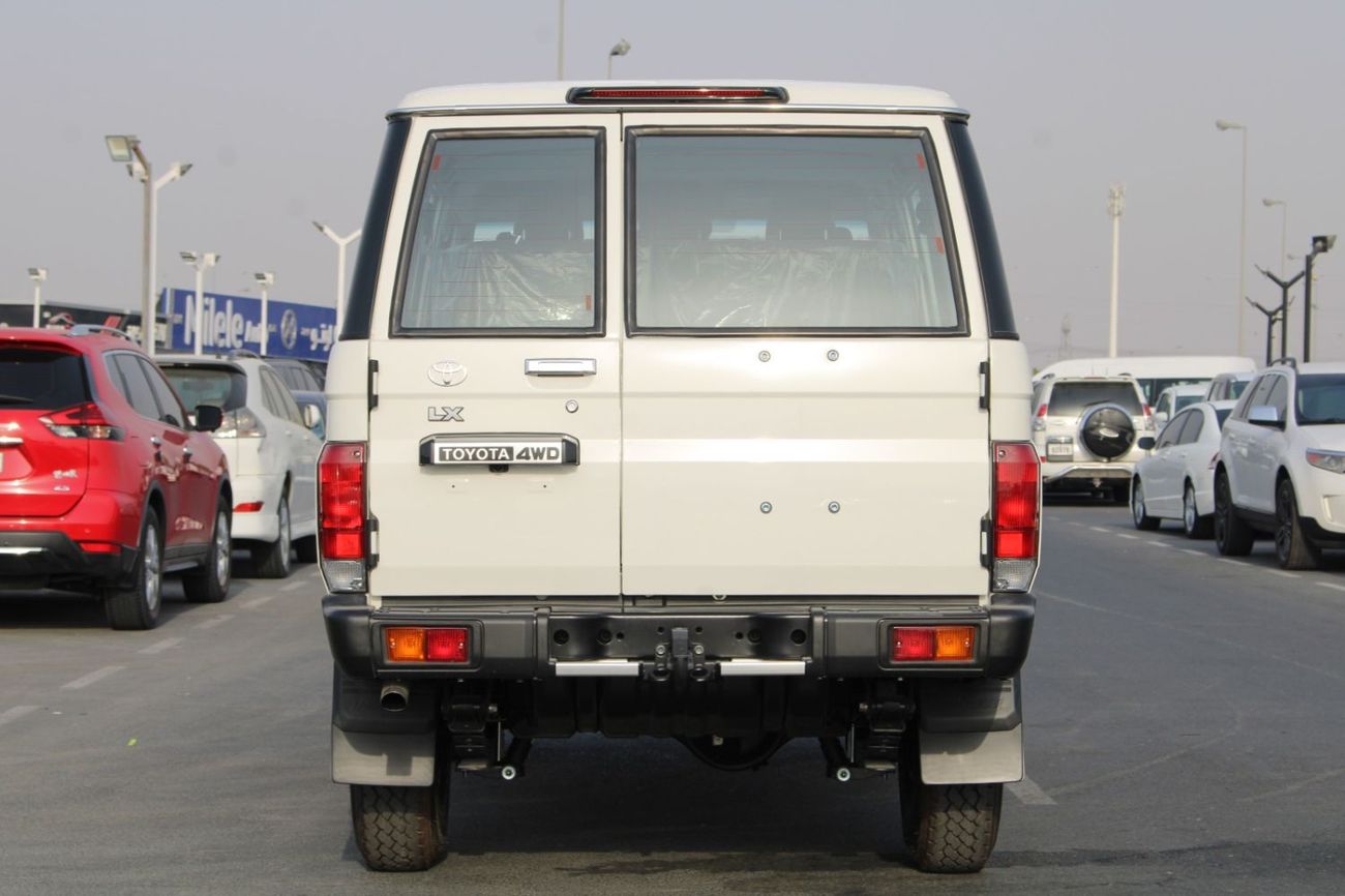 Toyota Land Cruiser 70 TOYOTA LANDCRUISER 76 2.8L V6 DIESEL GRADE E MANUAL