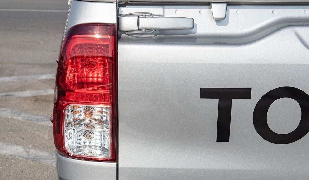 تويوتا هيلوكس GL Toyota hilux 24L diesel basic option MY2024