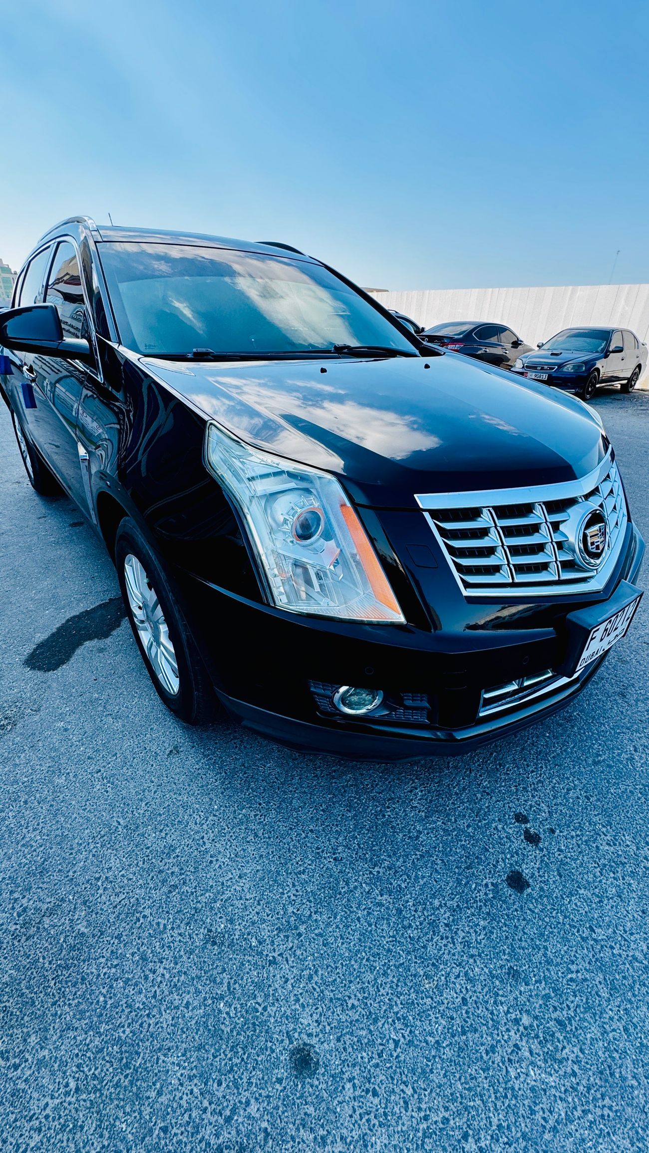 Cadillac SRX 3.6L 5 seats  4door