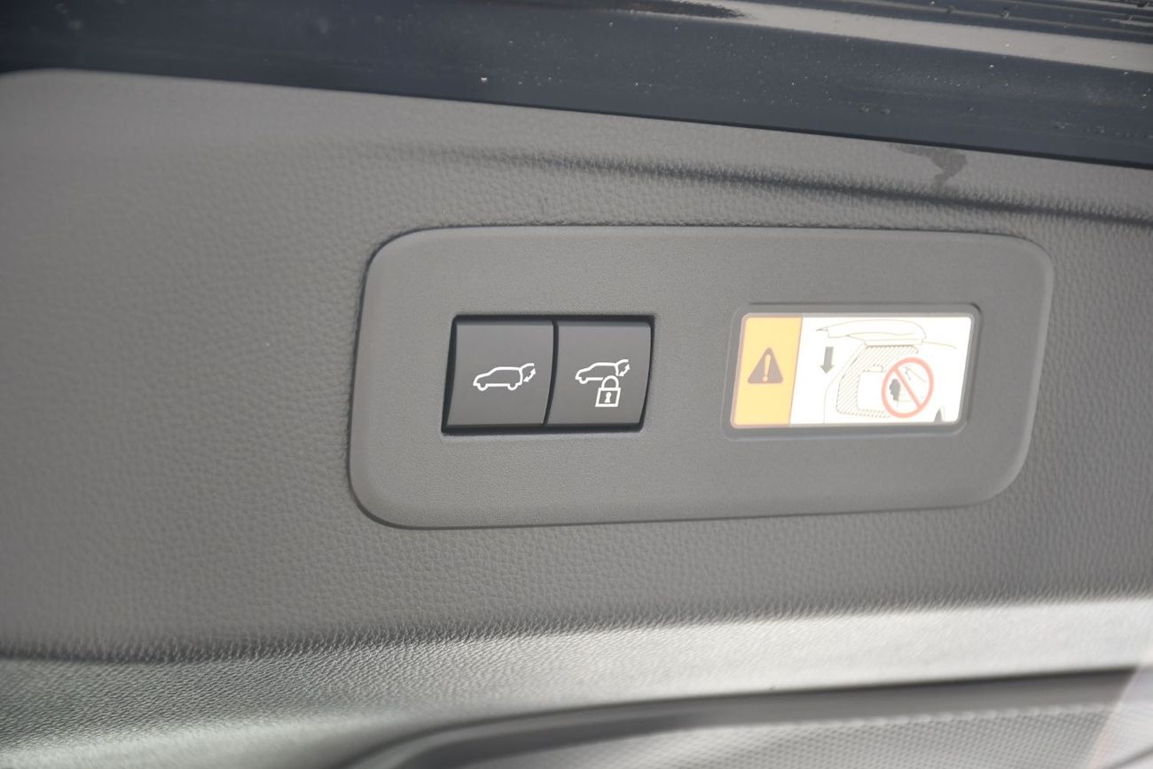 تويوتا برادو 2.4L Turbo Adventure  2 with remote start engine  (Ready Stock)