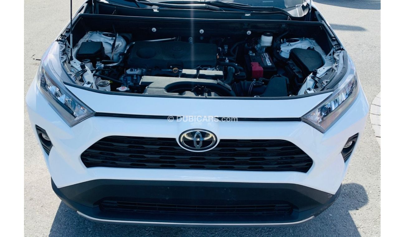 تويوتا راف ٤