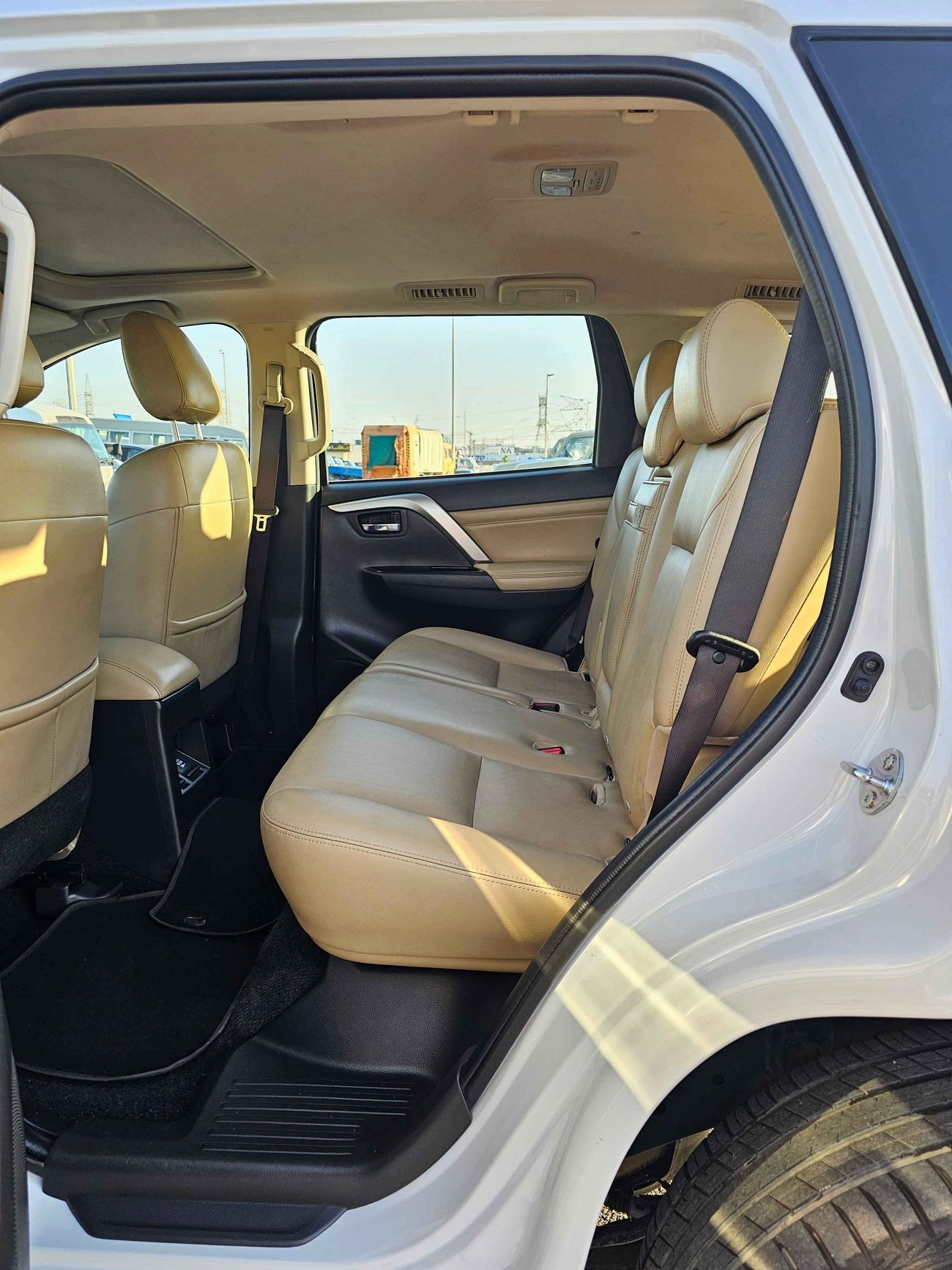 Mitsubishi Montero SPORT/4WD /SUNROOF /D ELECTRIC SEAT/ 360 CAMERA/ DVD/ TRIPTONIC/ LOT#4882