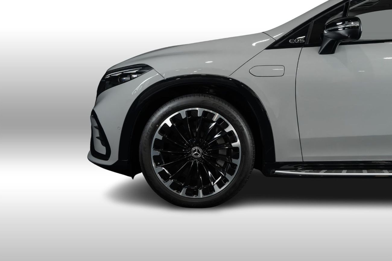 Mercedes-Benz EQS 580 EMC Mercedes-benz Warranty and Service Package | 0% Downpayment | AED 5,606 P/M |