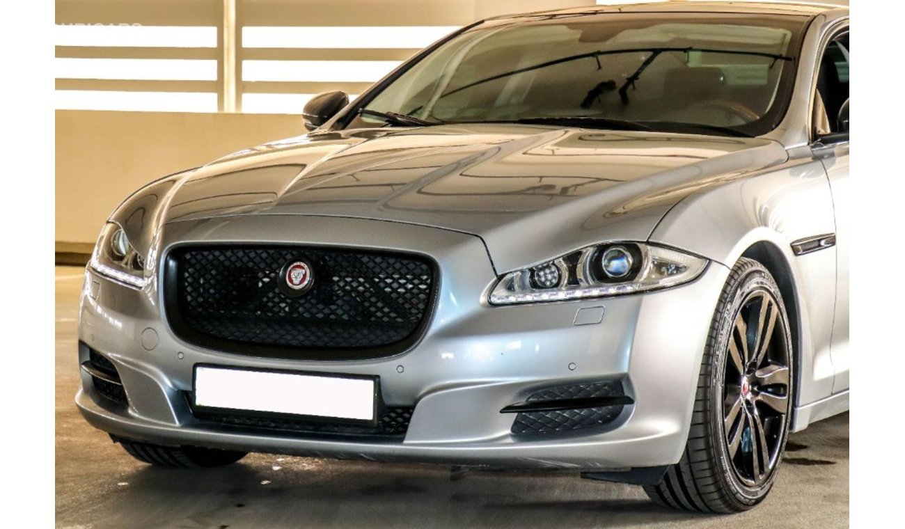 Jaguar XJ Jaguar XJL 3.0L LUXURY 2015 GCC under Warranty with Zero Down-Payment.