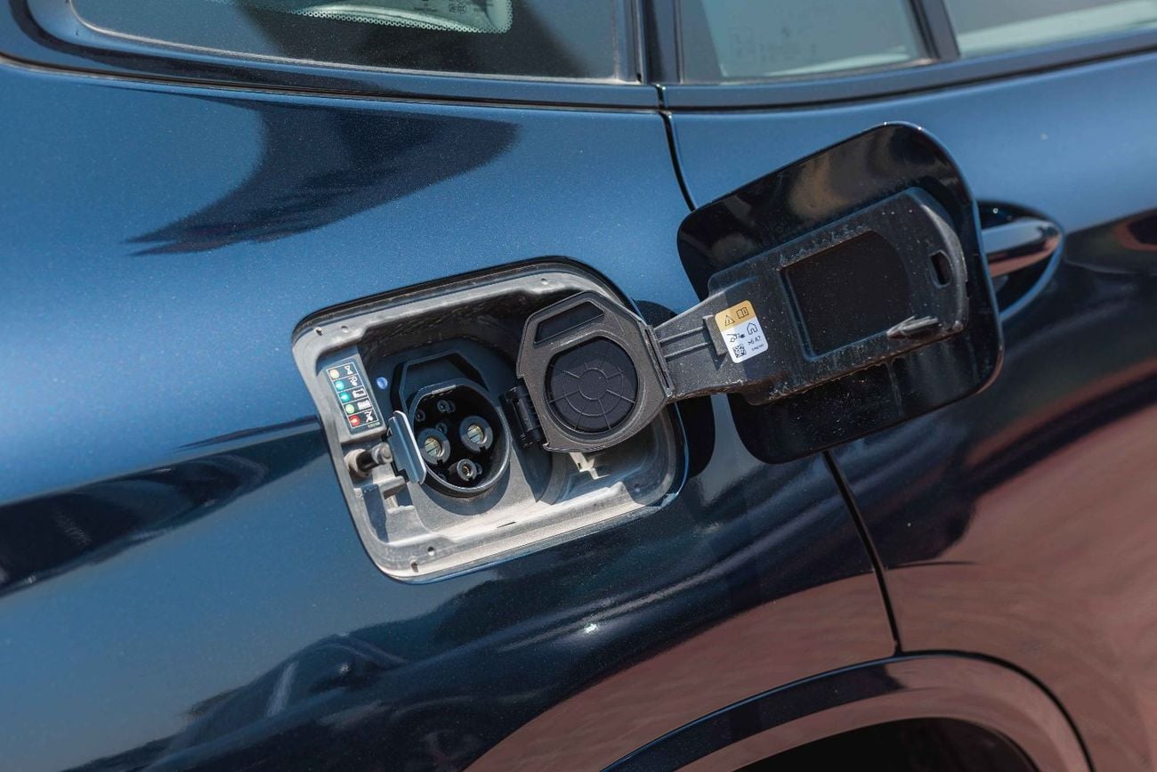 بي أم دبليو iX3 M SPORT PREMIUM BMW IX3 TOP LINE - Full Electric 2025 (Black)