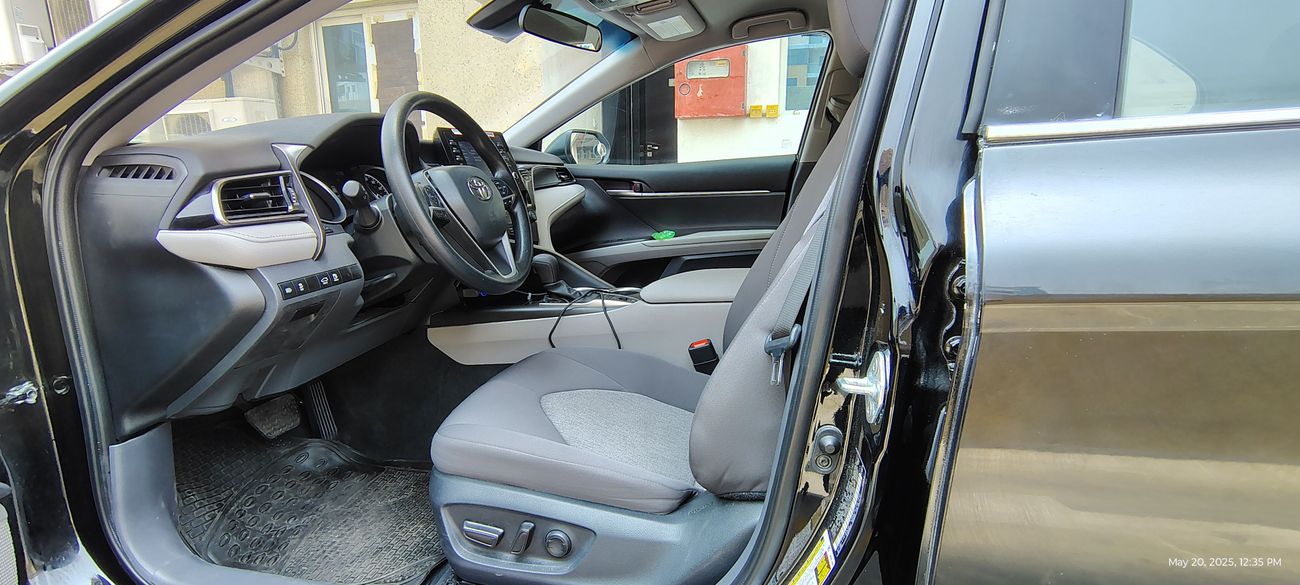 Toyota Camry LE AWD 2.5L