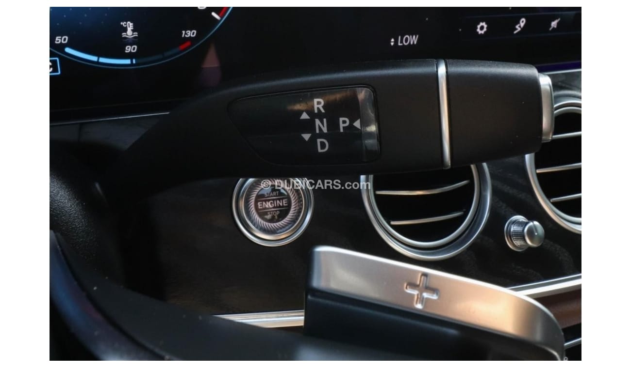 Mercedes-Benz E300 Premium W213