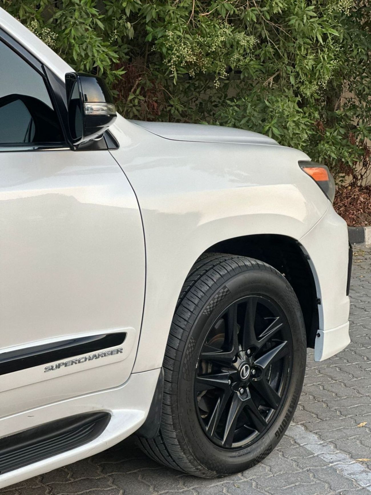 لكزس LX 570 كت سوبر شارج 2009 محول 2015