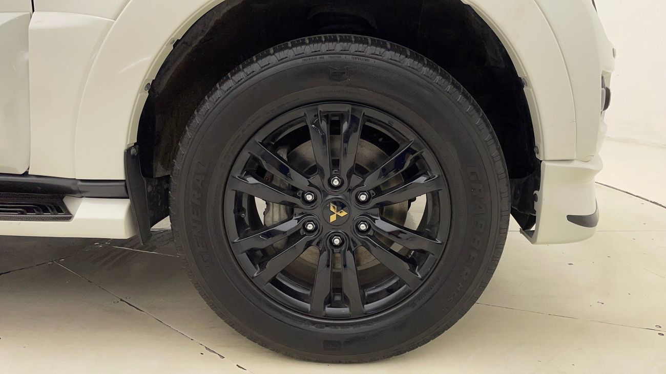 Mitsubishi Pajero GLS H/L SIGNATURE EDITION 3.8 | Zero Down Payment | Home Test Drive