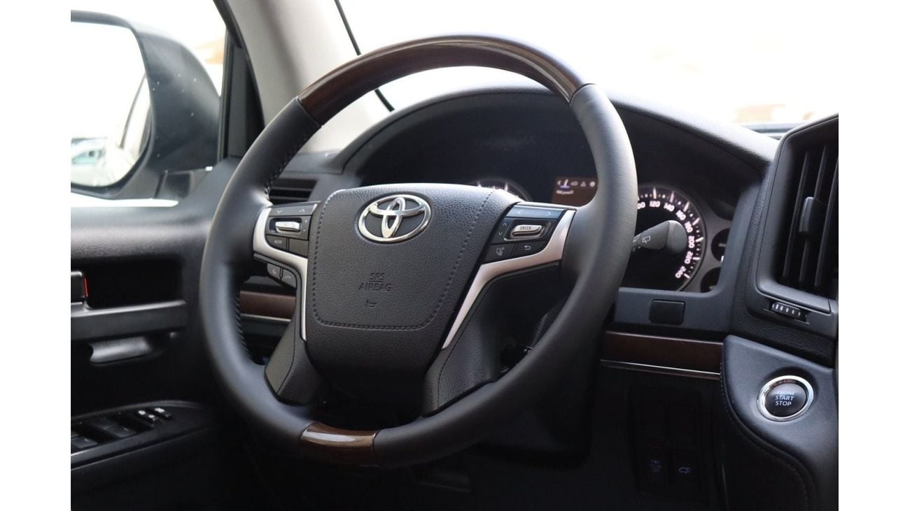 Toyota Land Cruiser GXR GT Toyota Land Cruiser GX.R Grand Touring / V6 / 2019 / GCC / Free Accident  / Only 86,000KM