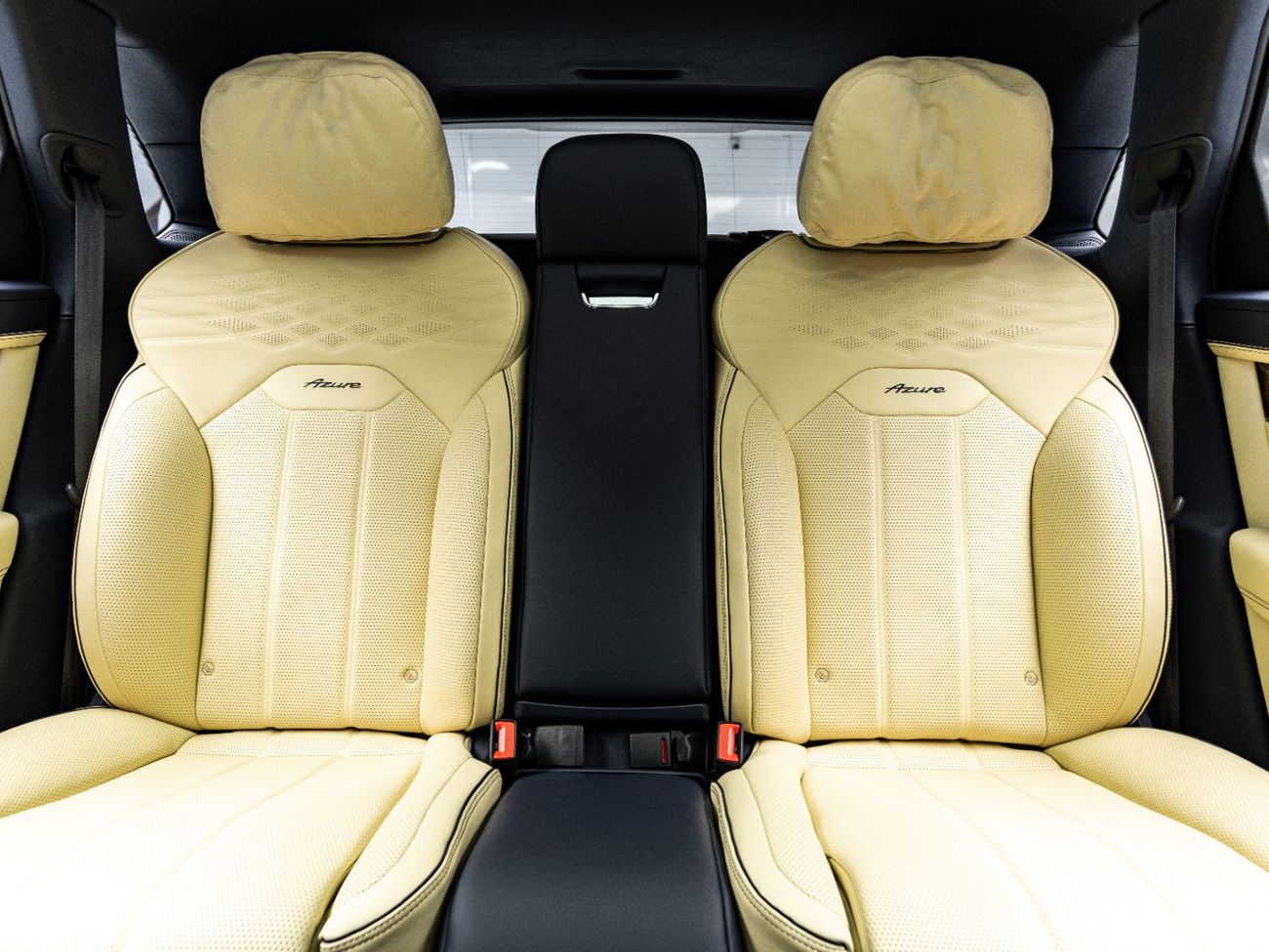 Bentley Bentayga Azure 4.0T The BEST Ramadan Offer in the UAE - Limited Time Only! Bentley Warranty, Low KM's, GCC