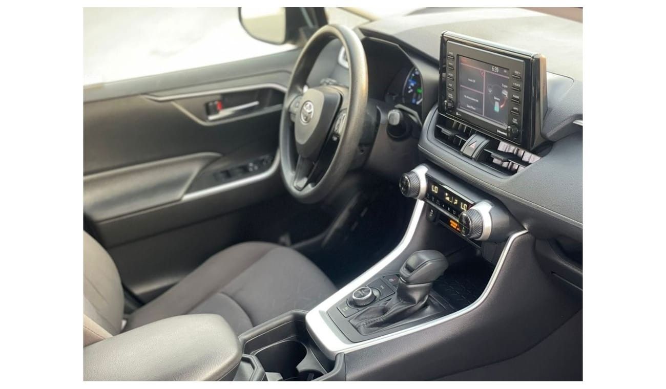 تويوتا راف ٤ 2020 Toyota Rav4 Hybrid Fuel 2.5L V4 MidOption+ Push Start - 4x4 AWD - 38,000 Mileage