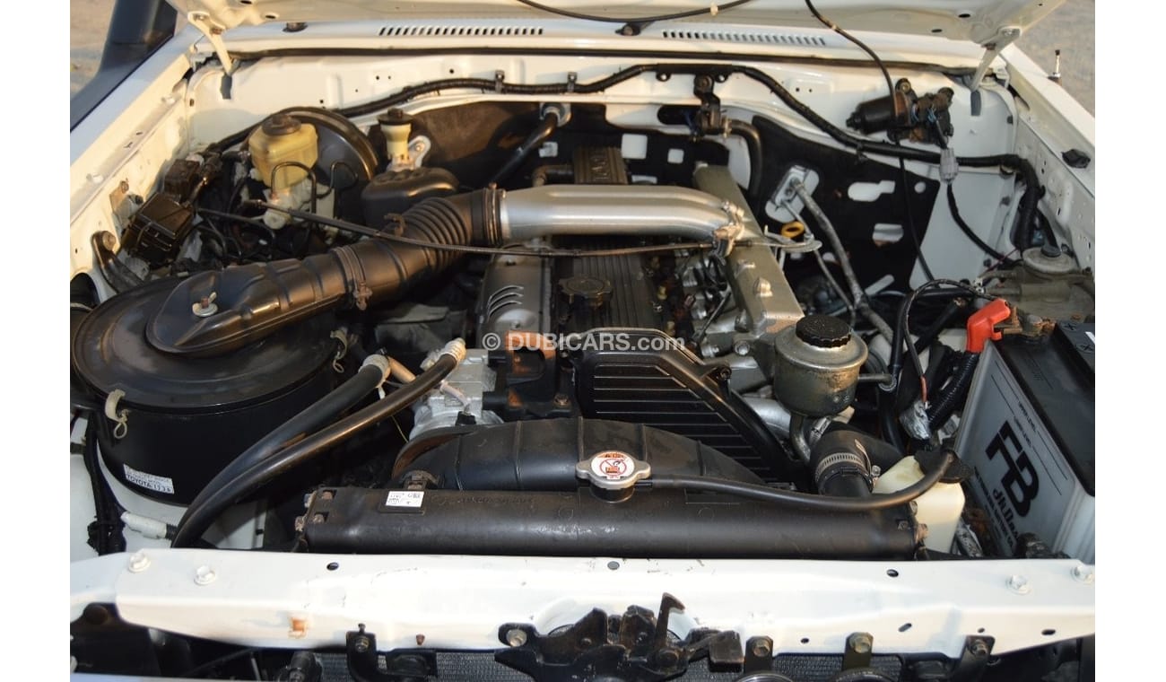 Toyota Land Cruiser Pick Up 1HZ Engine Diesel V6