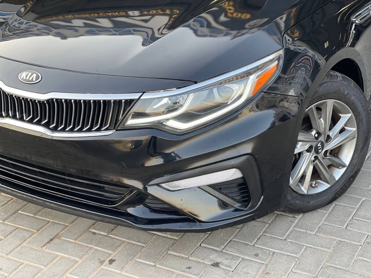 Kia Optima EX Deluxe 2.4L 2.4L V4 / LONE ASSIST / BIG SCREEN / APPLE ANDROID AUTO / LEATHER