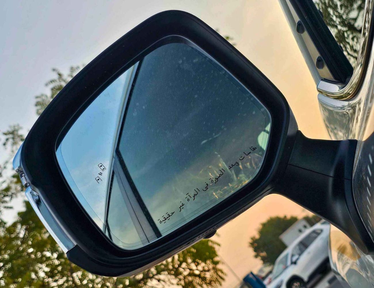 تويوتا لاند كروزر VX LC300 /4.0L PETROL /RADAR / MEMORY SEATS / BIG DVD /JBL SPEAKERS / REAR ENTERTAINMENT DVD (CODE#L