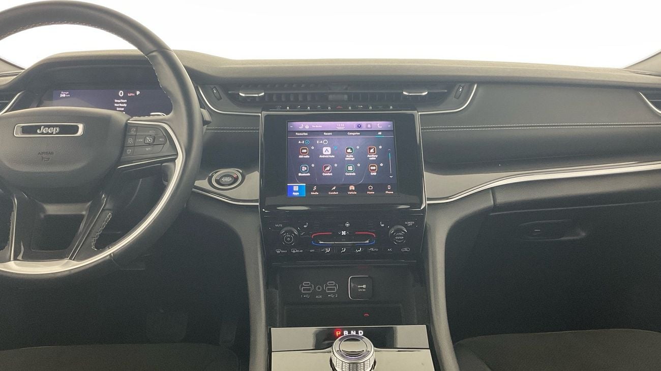 جيب جراند شيروكي Altitude | upto AED 20,000 Ramadan Discount | شامل الضمان | 0 ﺪﻔﻋﺓ ﺃﻮﻟﻯ