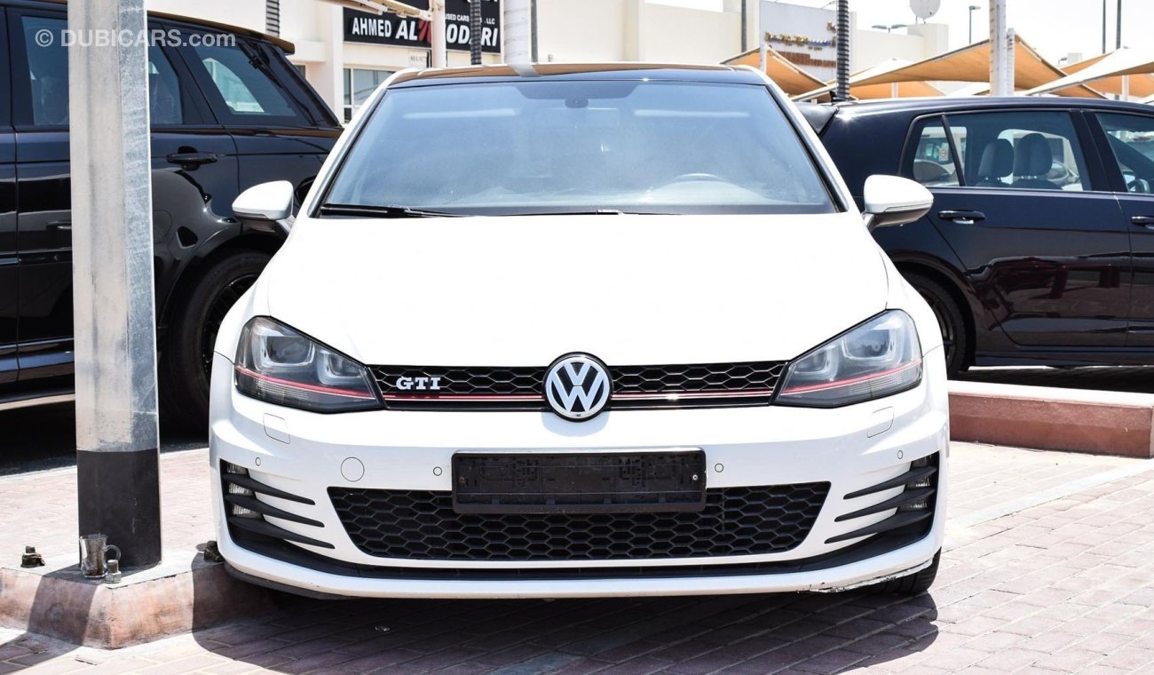 فولكس واجن جولف GTI