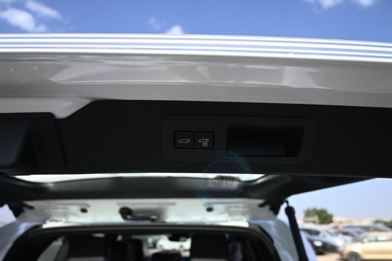 تويوتا لاند كروزر VXR V6 3.3L Diesel 4WD 7 Seater Automatic