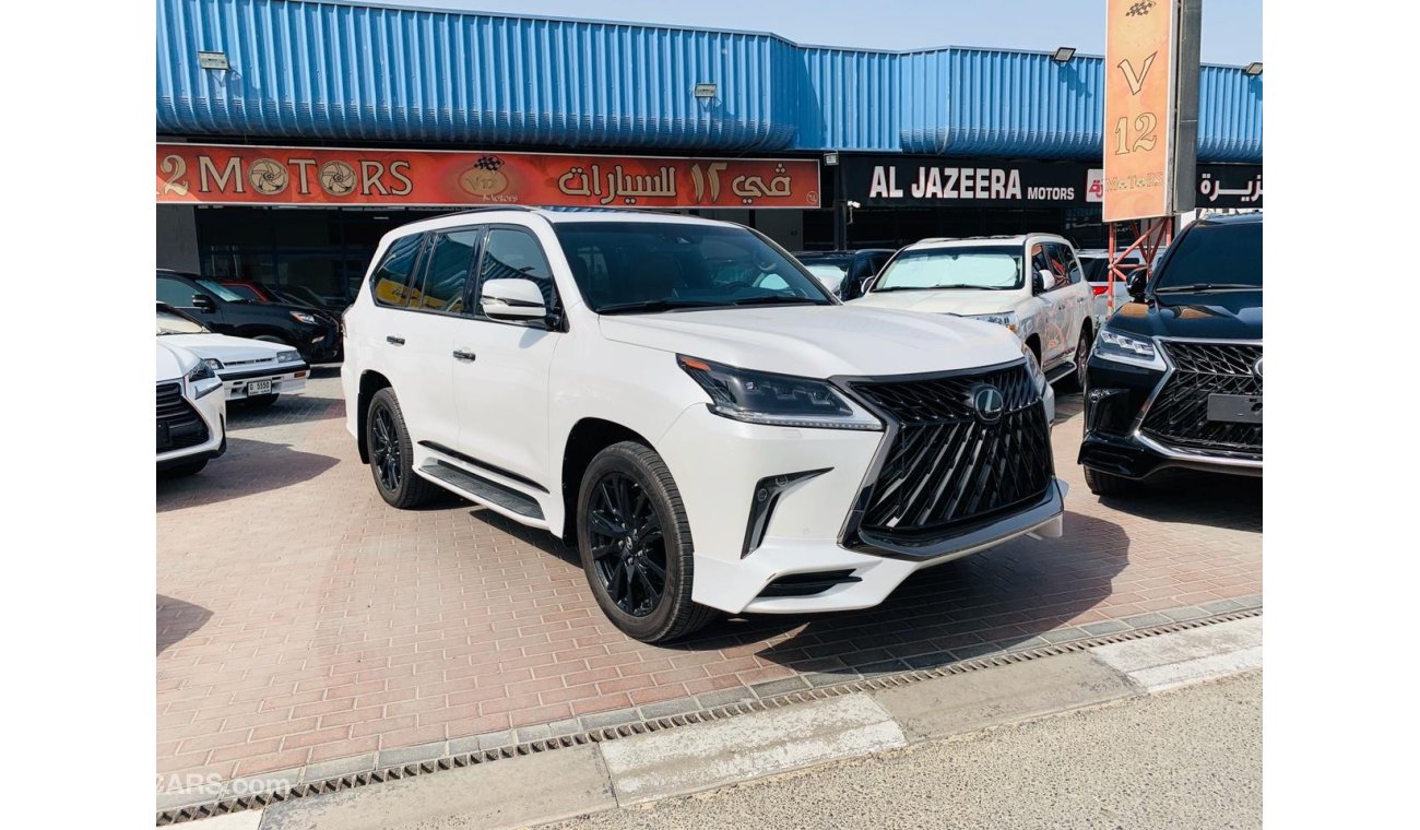 Lexus LX570 Black Edition S