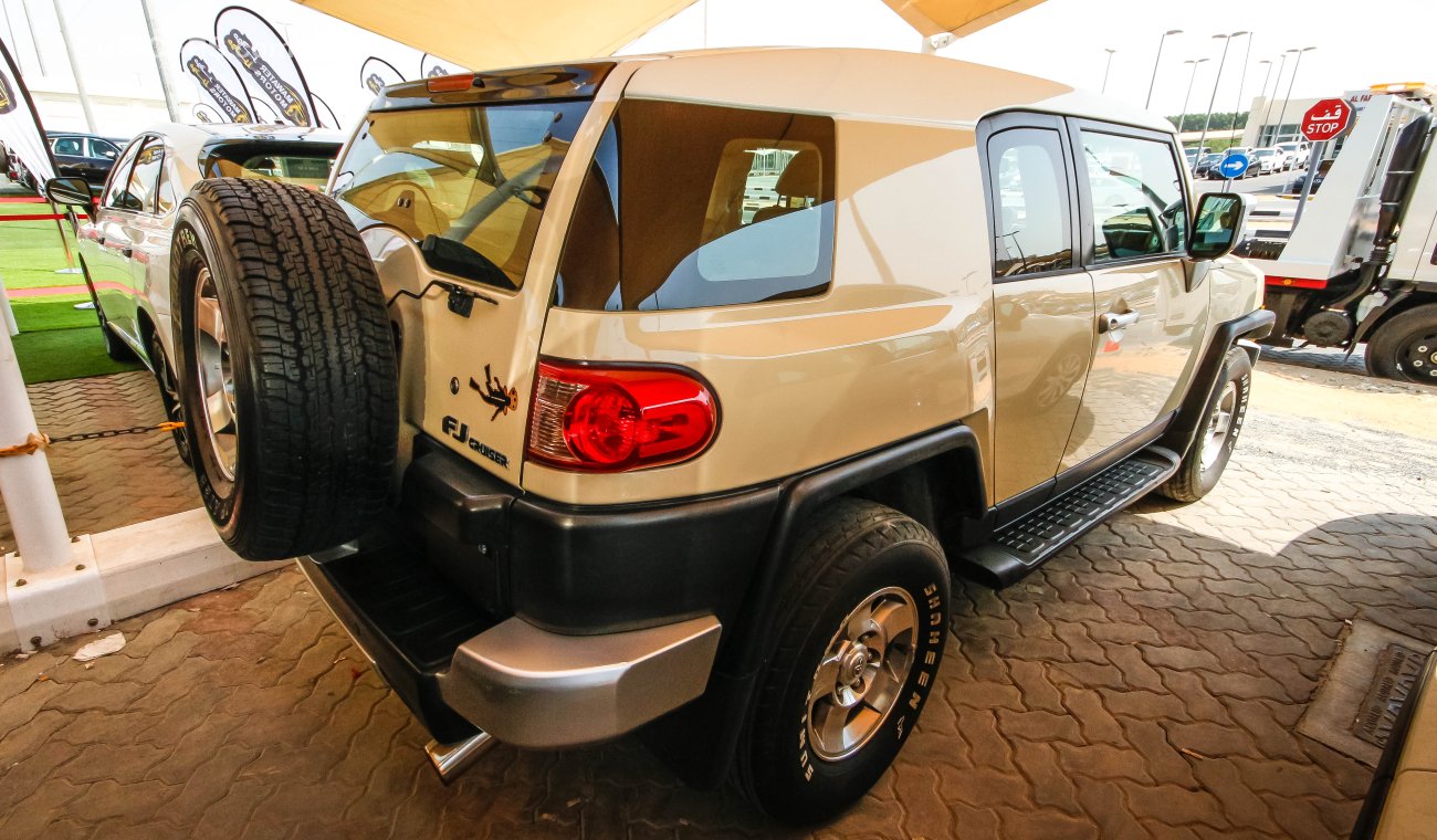 Toyota FJ Cruiser