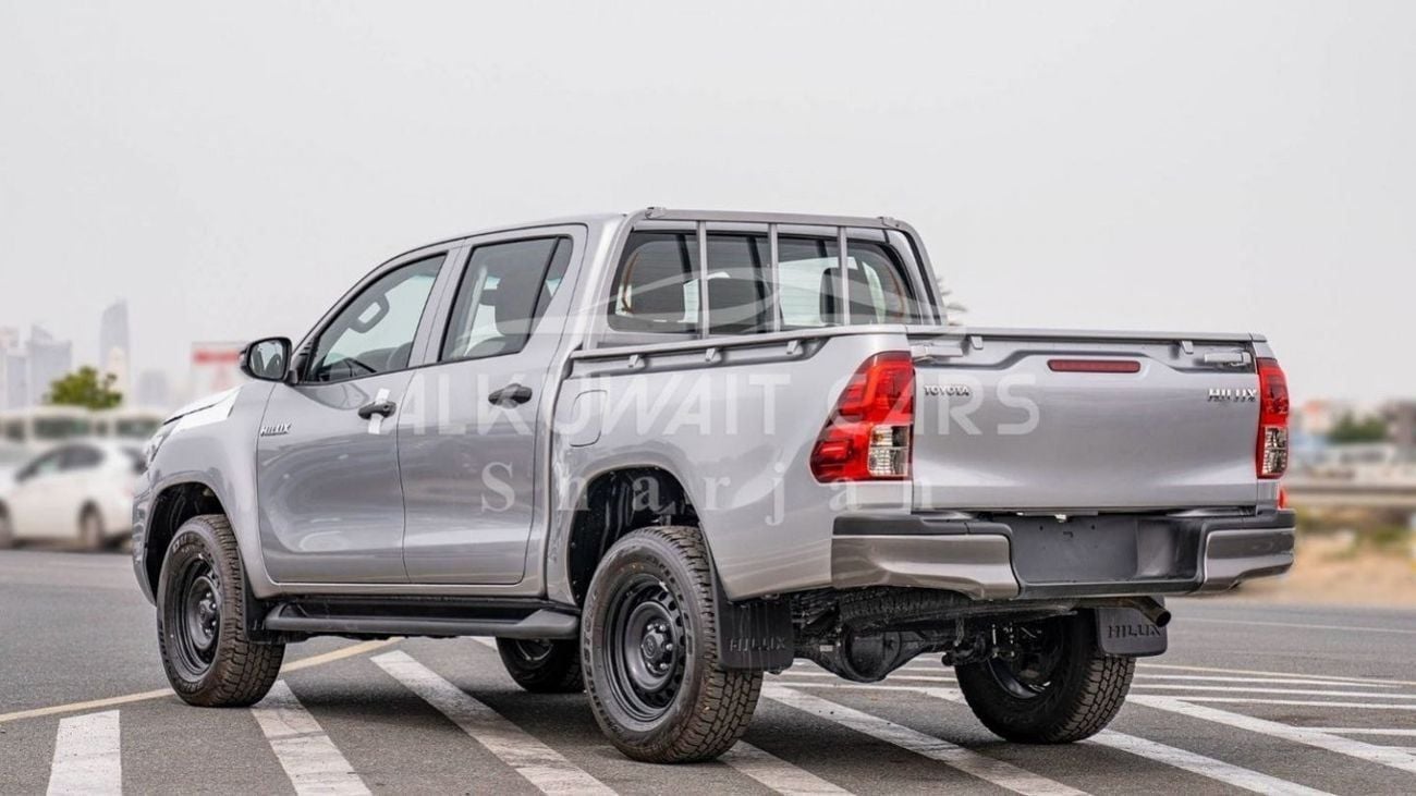تويوتا هيلوكس GL TOYOTA HILUX DC 2.4D MT 4X4 P.WINDOW 2025