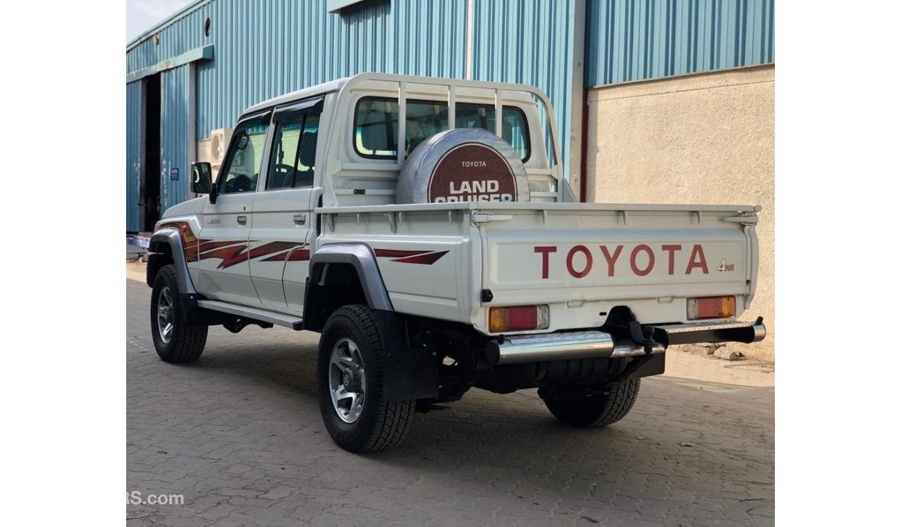 Toyota Land Cruiser Pick Up