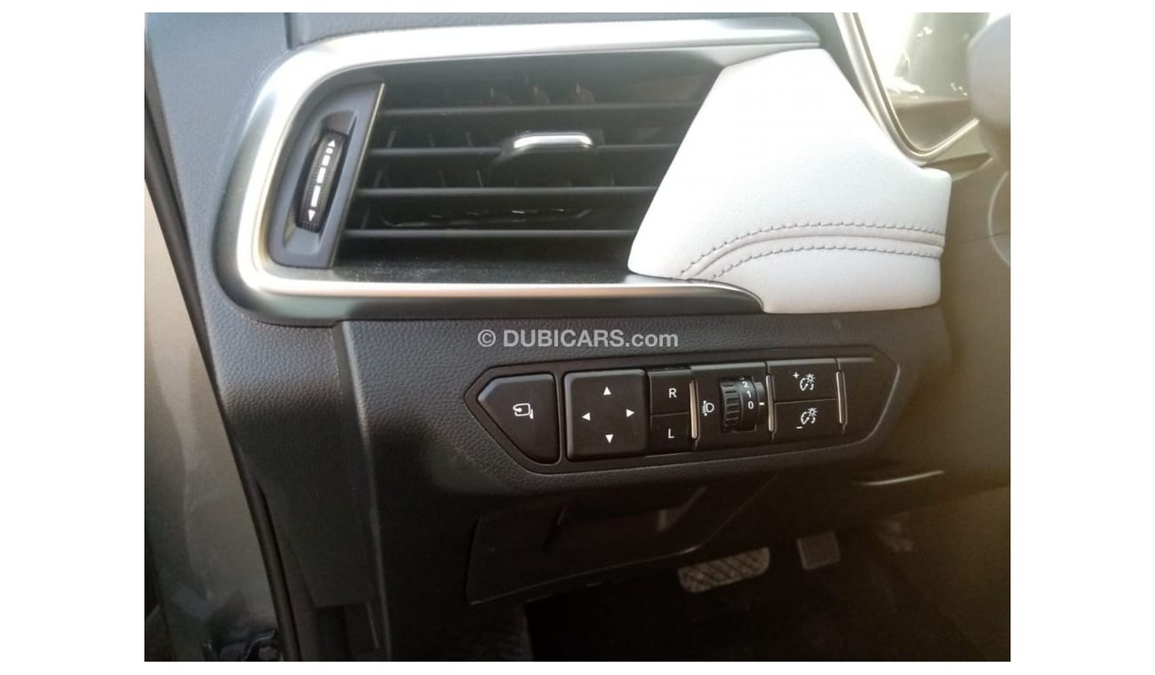 Chevrolet Captiva 2023 Silver/gray 1.5L ⛽ petrol SUV