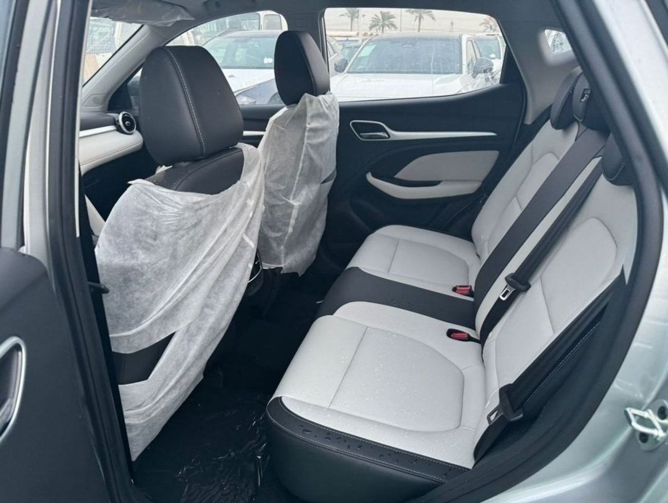 أم جي ZS 1.3L TURBO FULL OPTION 2023 GCC