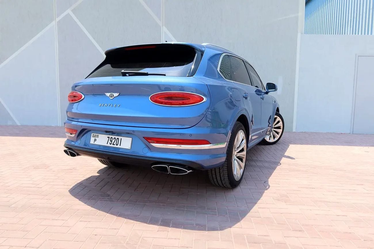 Bentley Bentayga AZURE | GCC Specs | Under Warranty | Accident Free