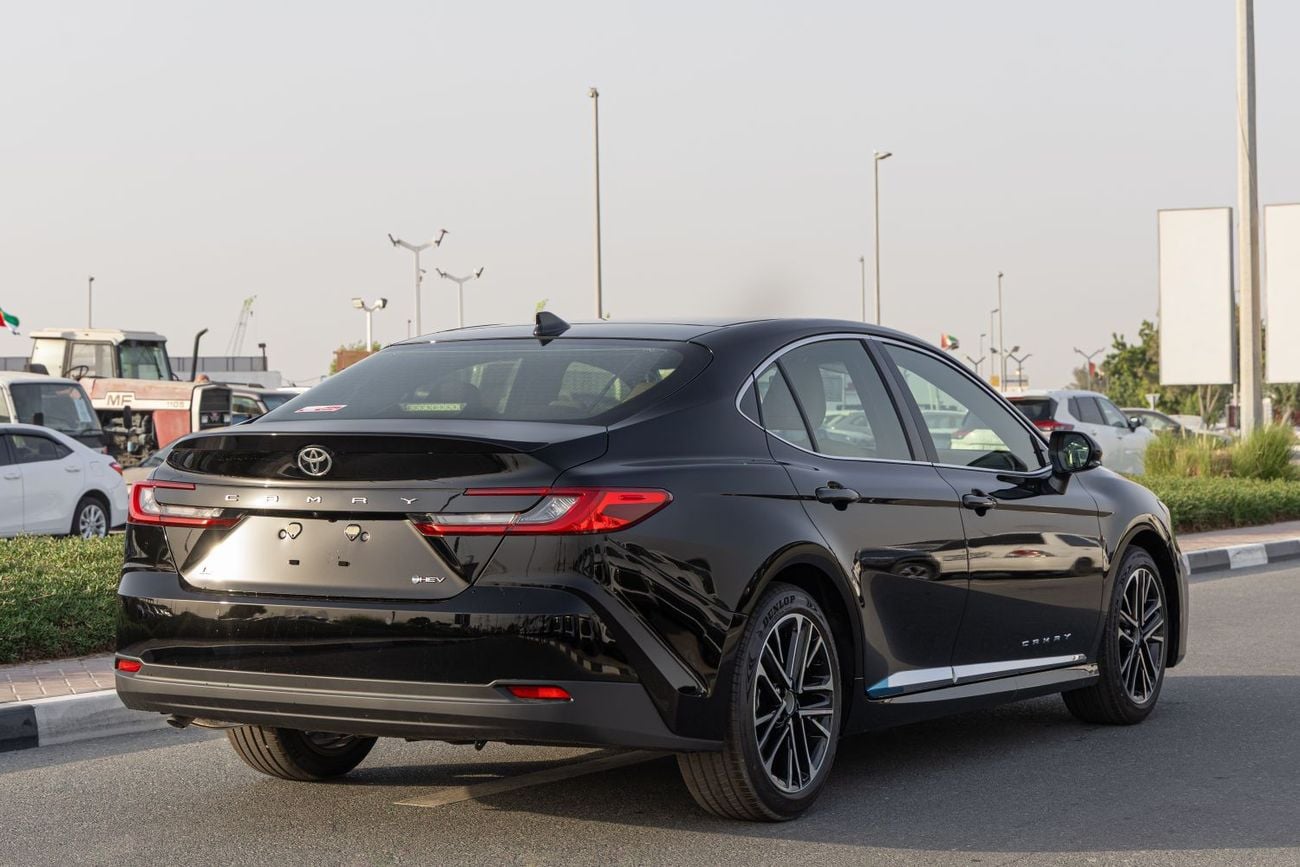 Toyota Camry Toyota Camry LE 2.5 L | Hybrid | Black | Panoramic Sunroof | 1 Electric Chair | 2026 GCC Specs