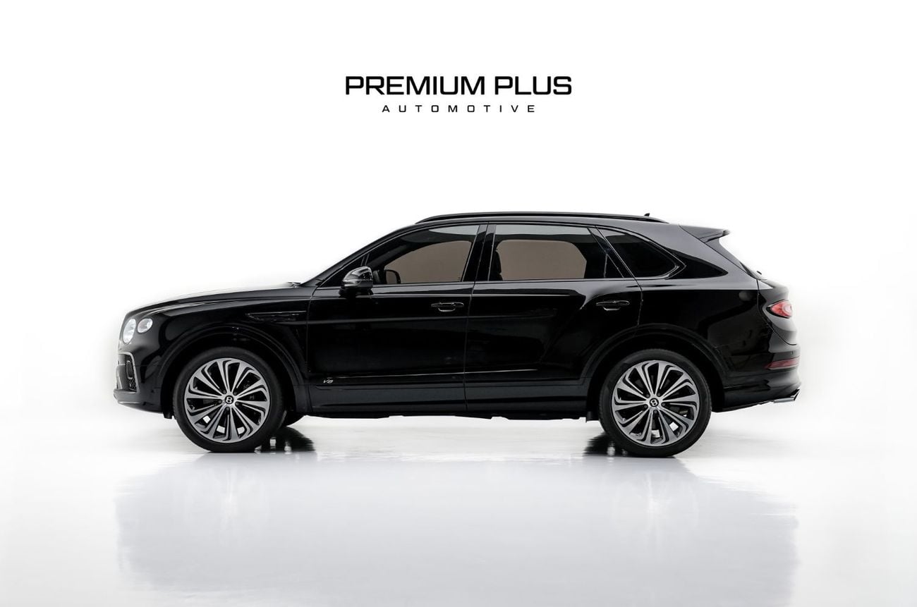 بنتلي بينتايجا Bentayga 4.0T 2021 Bentley Mulliner Blackline, Warranty, Full Bentley Service History, Fully Loaded,