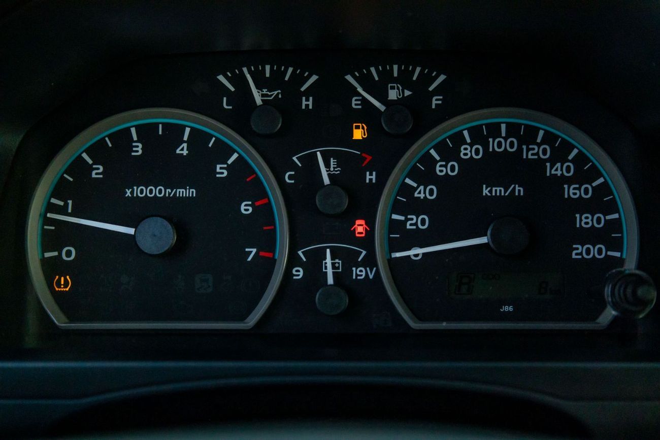 تويوتا لاند كروزر 70 2025 Toyota LC76 Hardtop 4.0L - Beige Inside Sadlle Tan | Export Only