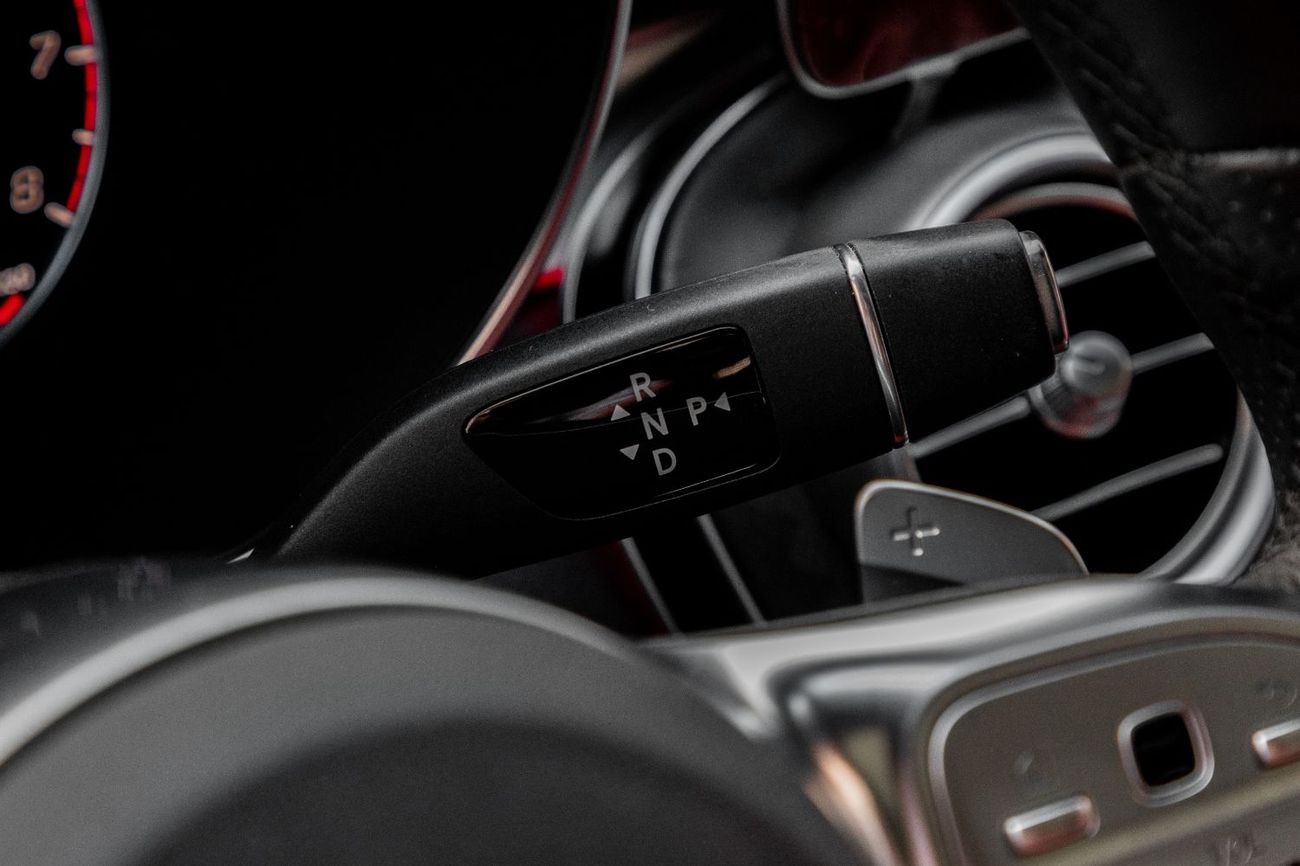 مرسيدس بنز C 200 C200 AMG | 2,155 P.M | 0% Downpayment | Sedan!