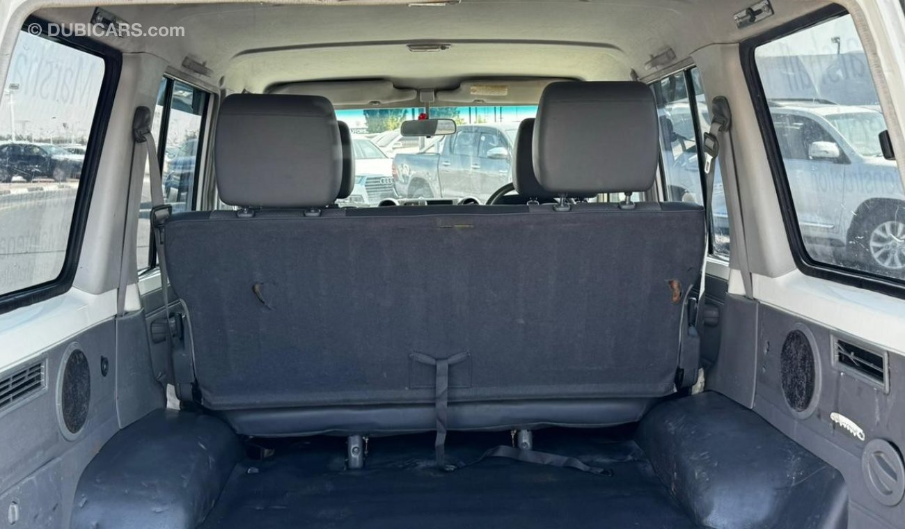 Toyota Land Cruiser Hard Top