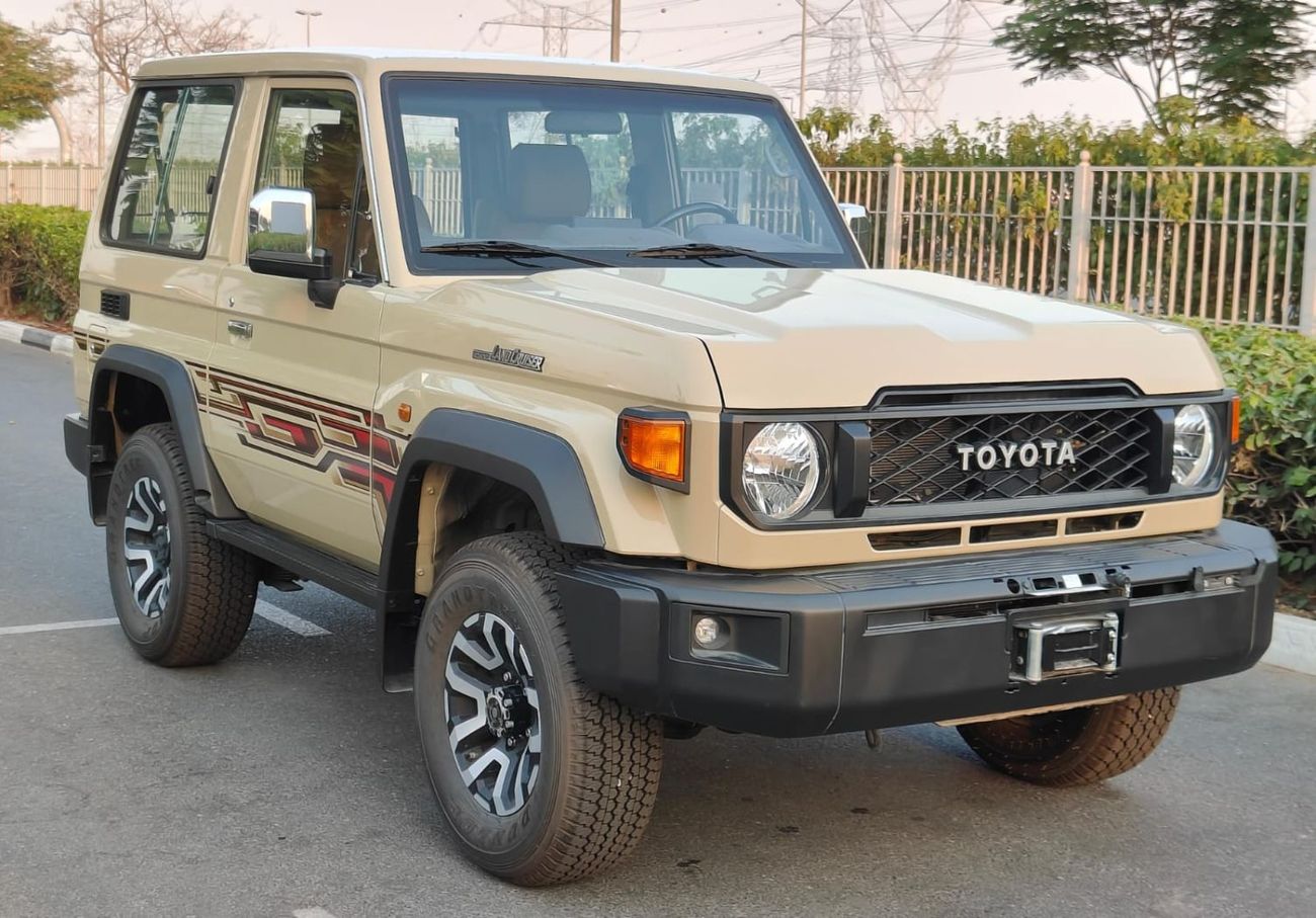 تويوتا لاند كروزر 70 2024 Toyota Land Cruiser LC71 LX (3-Door) Hardtop 4.0L V6 Petrol A/T 4x4 Export Only