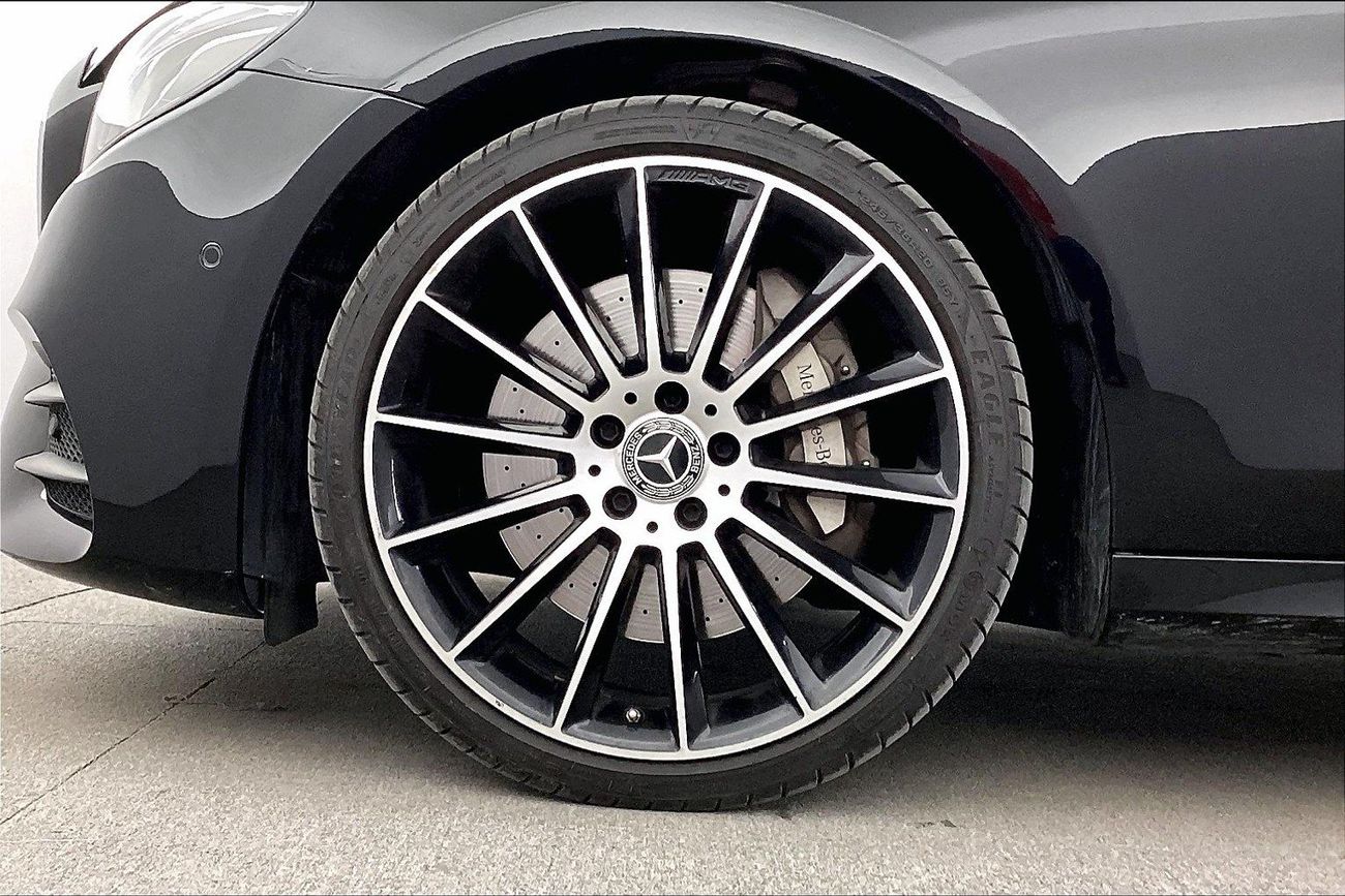 Mercedes-Benz E300 Premium (AMG Line) | Guaranteed Warranty | 0 Down Payment