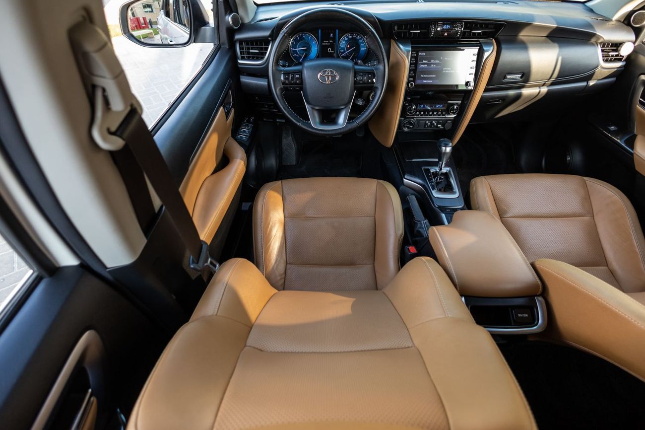 تويوتا فورتونر VXR 4.0L (278 HP)