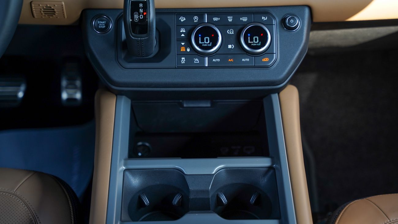 Land Rover Defender 110 X P525 5.0L