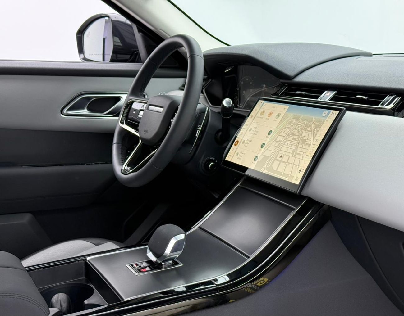 Land Rover Range Rover Velar Dynamic SE P250 2.0L 2025 Range Rover Velar P250 Dynamic SE, 2029 RR Warranty + Service Pack, Very L