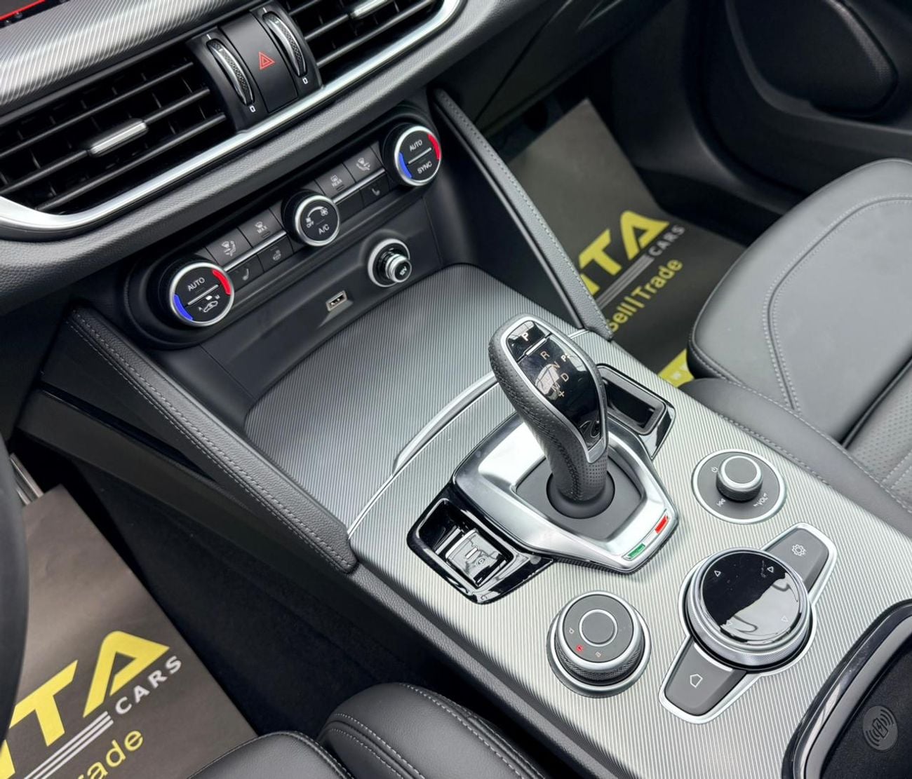 ألفا روميو ستيلفيو 2025 Alfa Romeo Stelvio Q4 Veloce, 5 Years Warranty + Service Pack, Delivery Kms, Fully Loaded, GCC