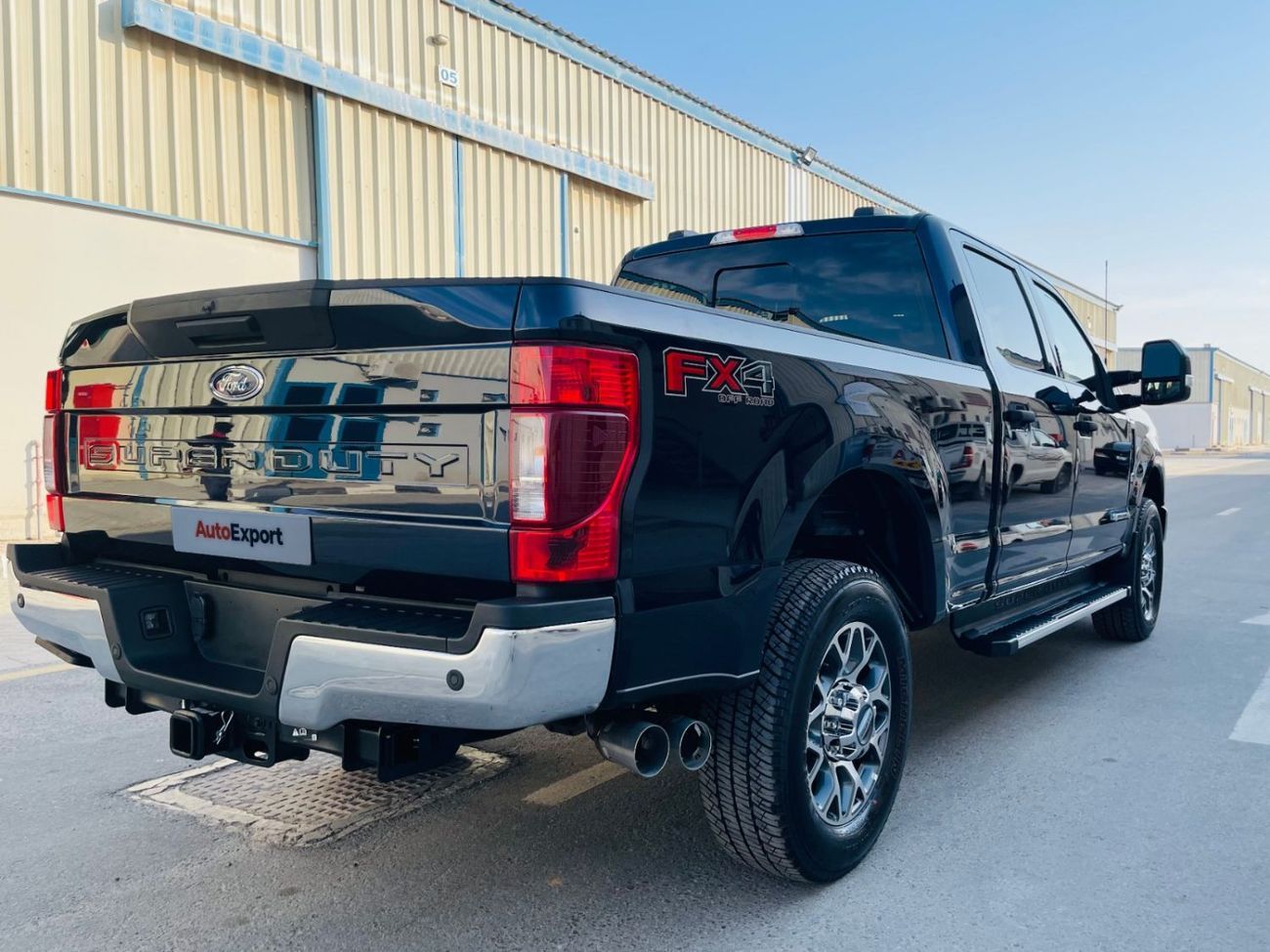 فورد F 250 F-250 SuperDuty XLT Pick-Up 6.8L V8 in RIGHT HAND DRIVE (EXPORT ONLY)