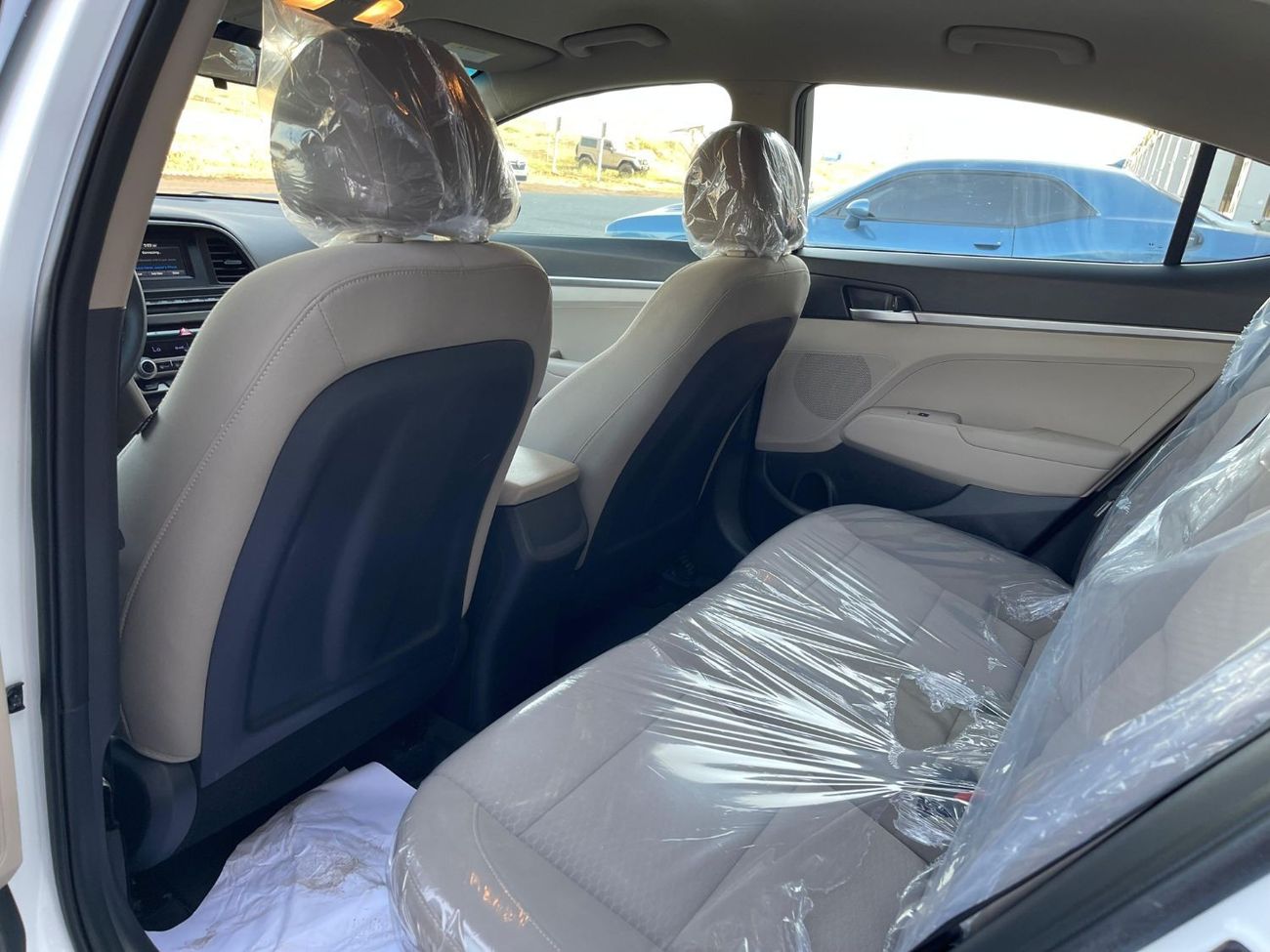 Hyundai Elantra Standard ELANTRA WHITE / LINE ASSIST /APPLE CAR PLAY