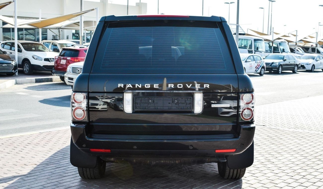 Land Rover Range Rover HSE With Supercharged Badge