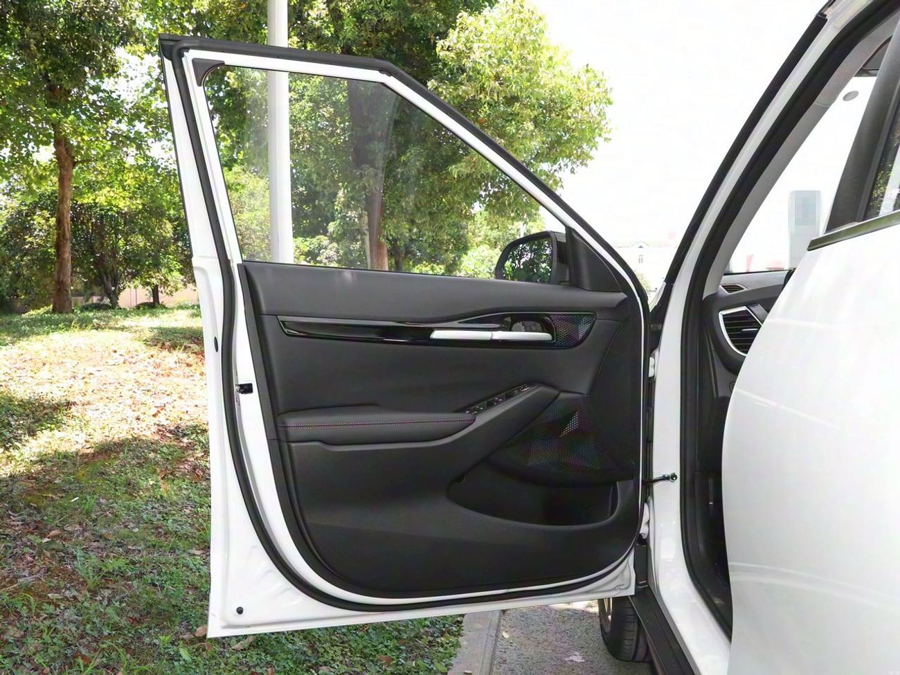 كيا سيلتوس Std 1.6L (123 HP)