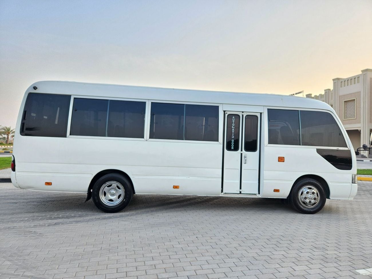 Toyota Coaster SWB