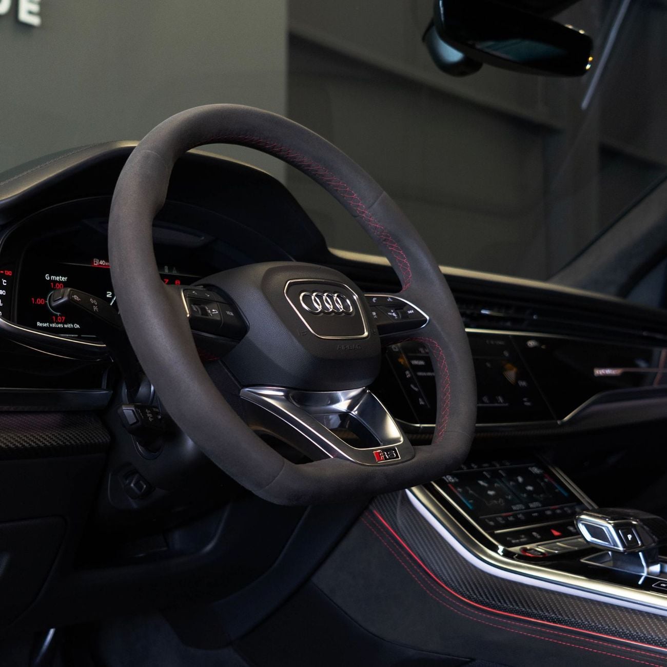 أودي RSQ8 TFSI quattro 4.0L AED 5,749 P.M • 0% Downpayment • Audi RS Q8 Mansory Kit • 1 Year Warranty