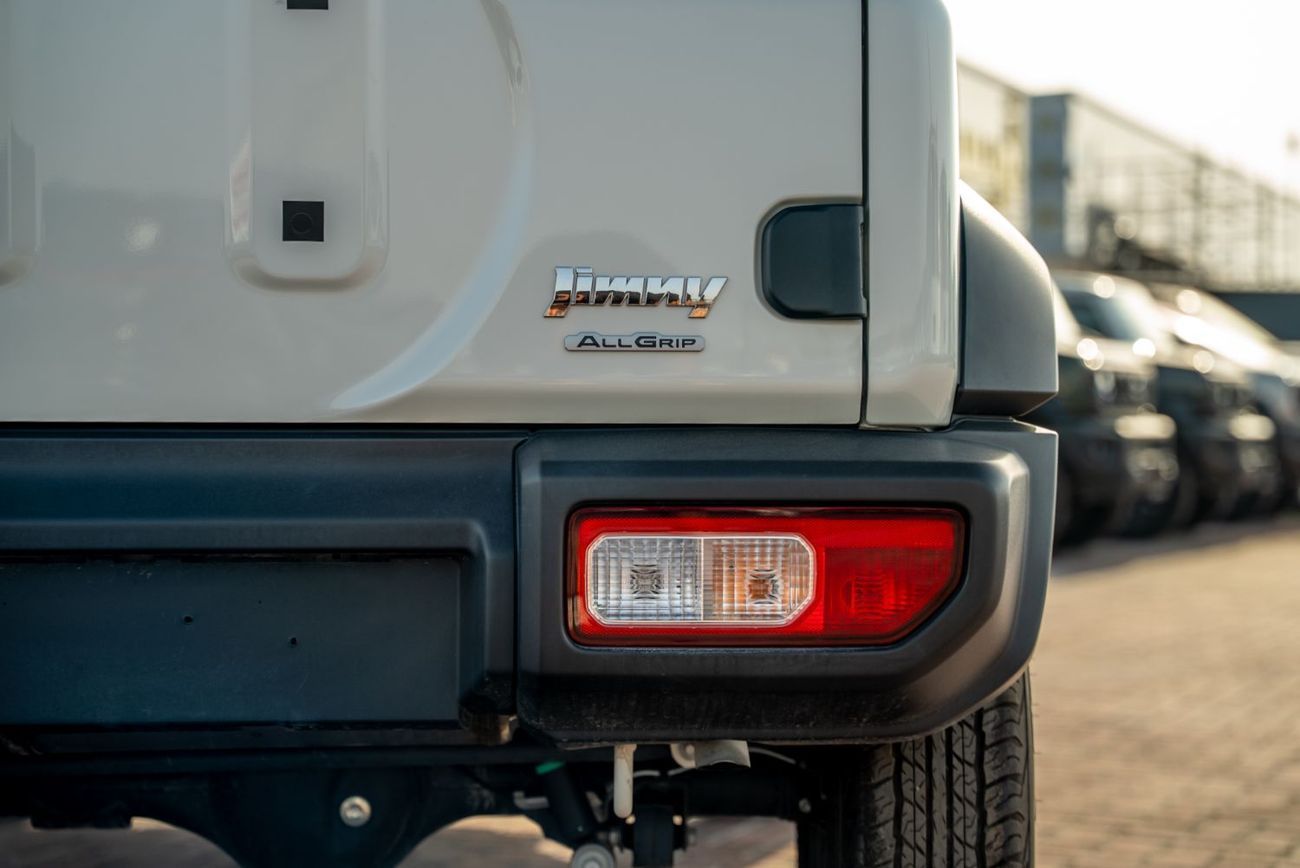 Suzuki Jimny 1.5L GL (M/T) GCC Brand New for Local Registration